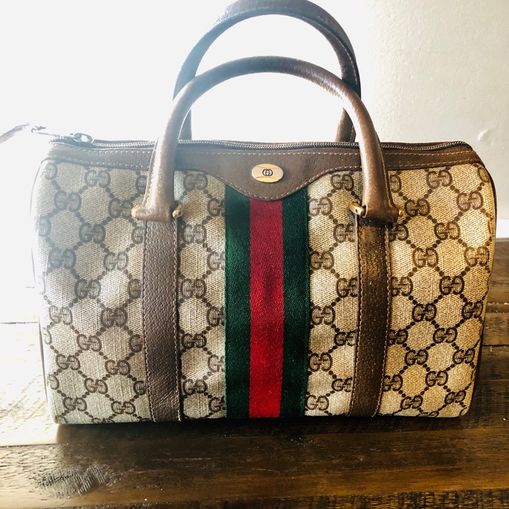 AUTHENTIC 1980’s Gucci Top Handle Bag.